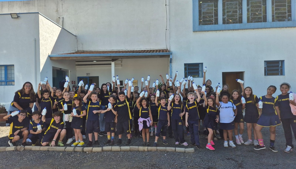 ALUNOS MERGULHAM NO UNIVERSO DO SANEAMENTO COM O PROGRAMA "HERDEIROS DO FUTURO"