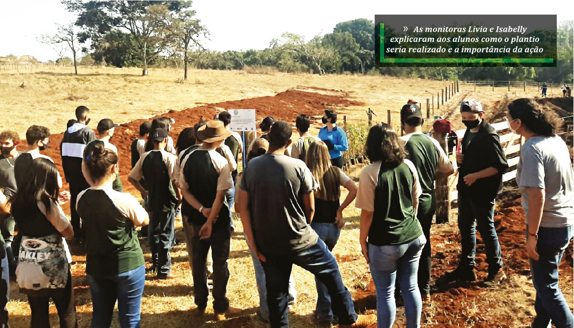 Comasa inicia plantio de árvores em nascentes da cidade